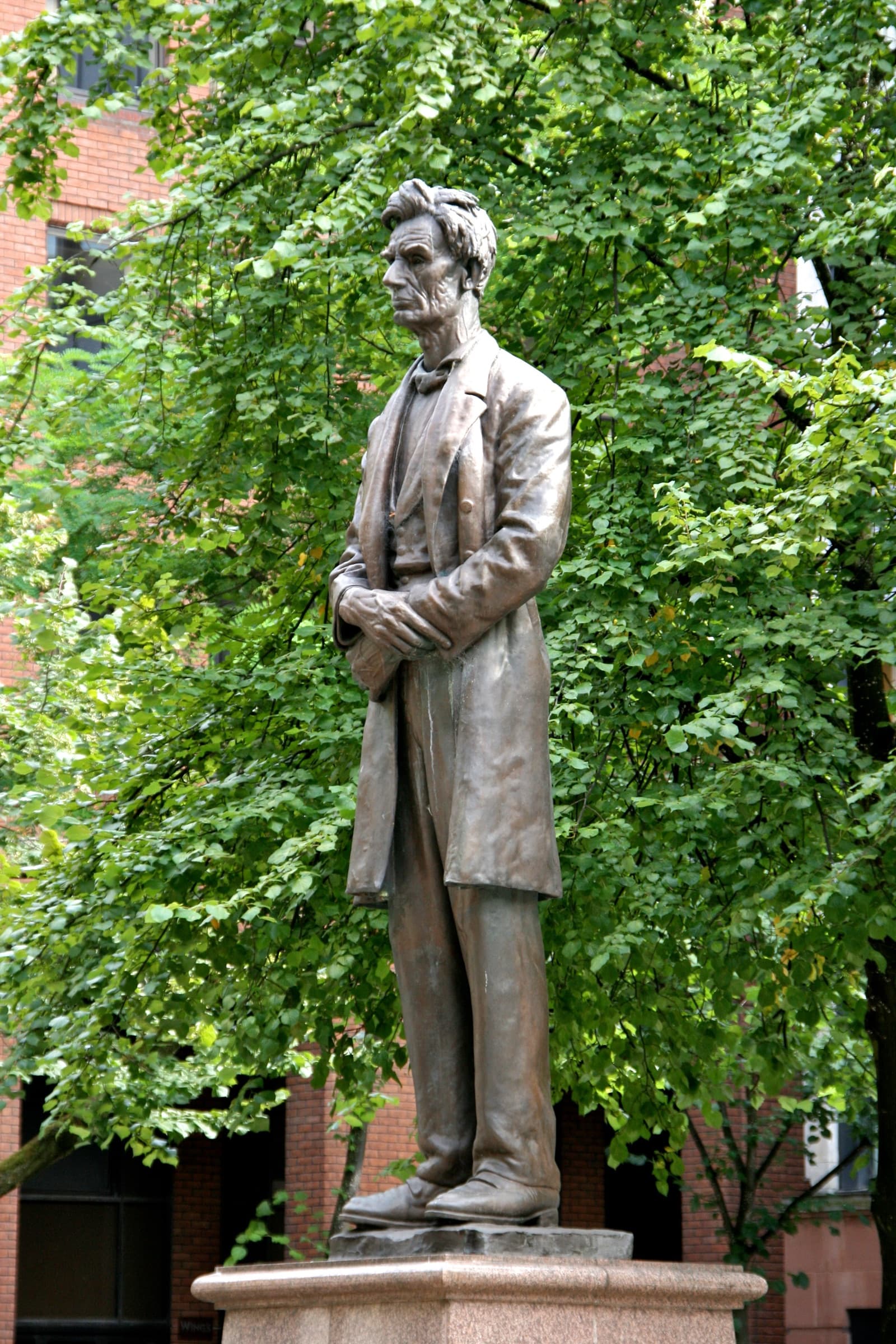 Lincoln Square: The American President on a Manchester Plinth