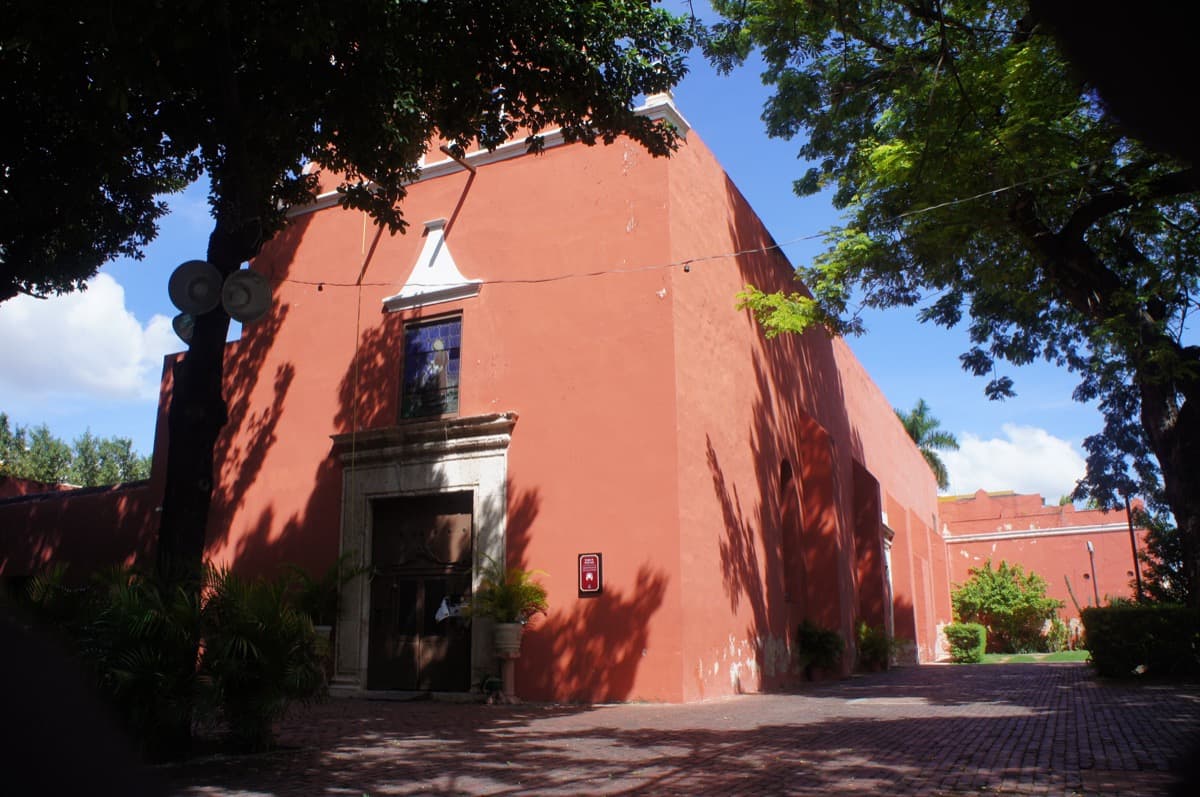 Parque Santa Lucía & Iglesia