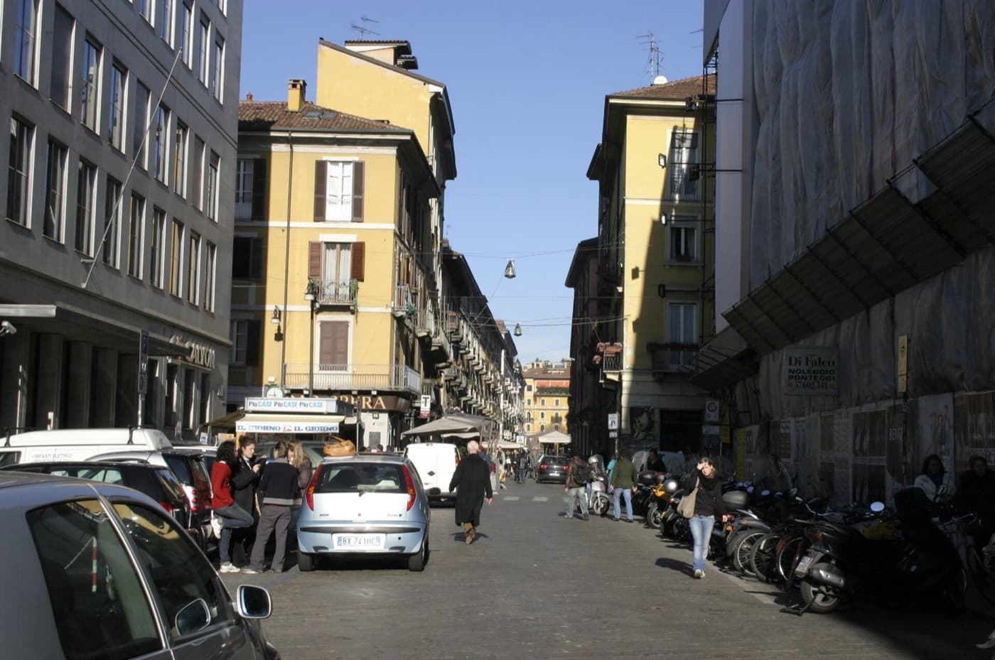 Via Brera and the Artists' Quarter: The Milanese Montmartre