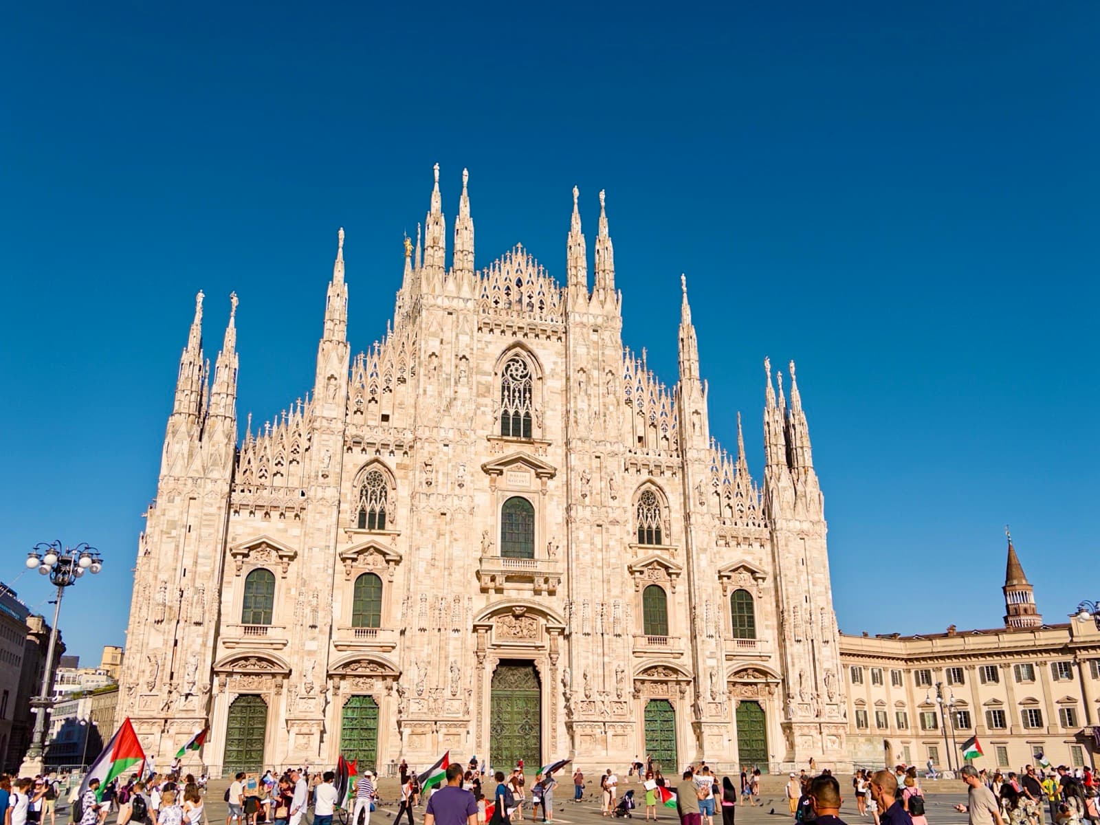 Duomo di Milano: The Marble Forest at the City's Heart