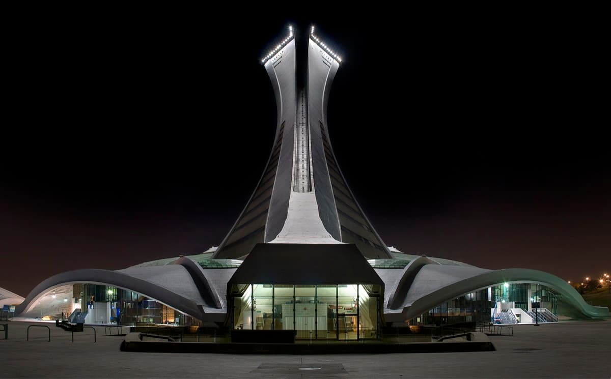 Stade olympique: The Cinematic Cold Open