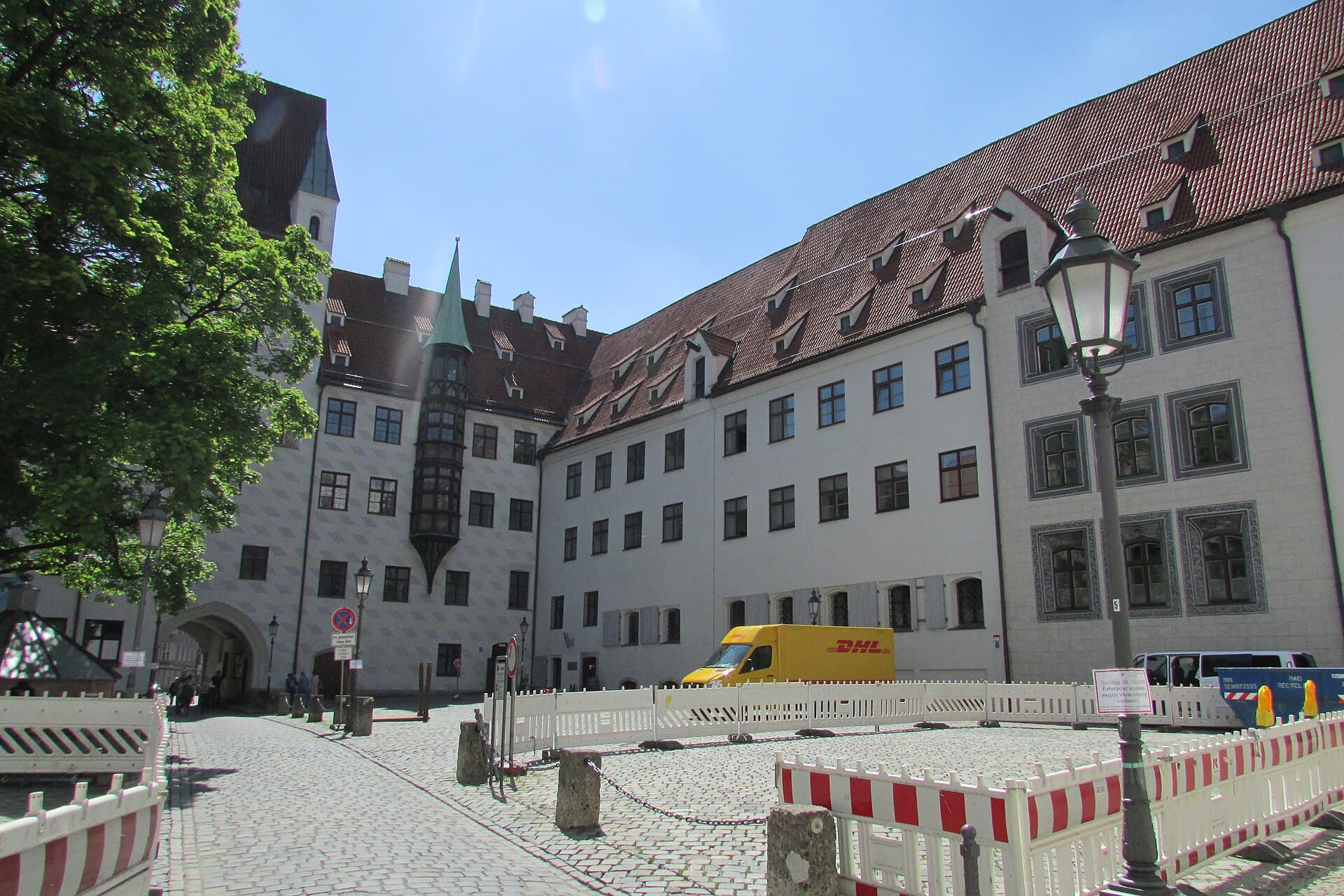 Alter Hof: Where a Burned Bridge Founded Munich