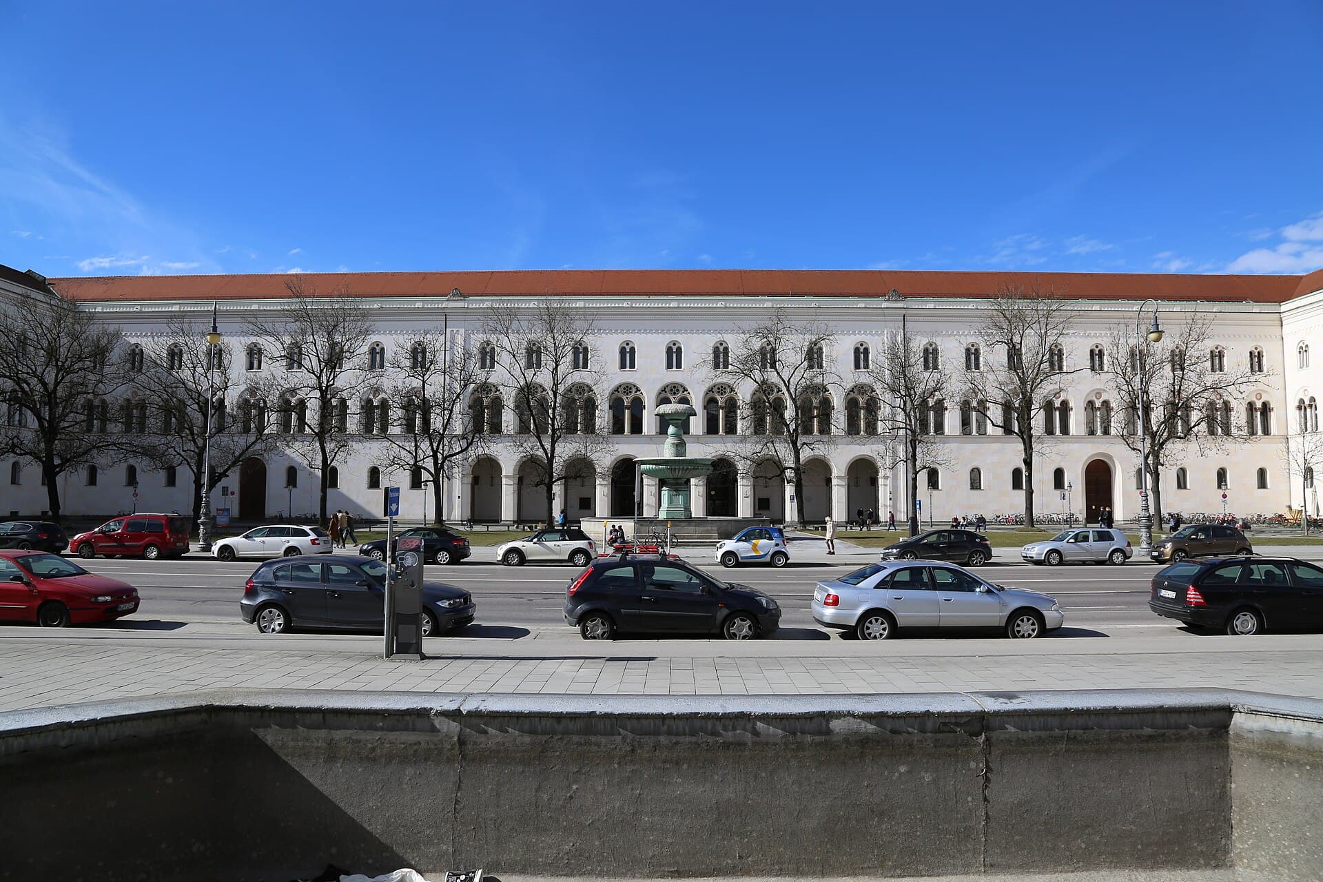 Geschwister-Scholl-Platz: Where Munich's Students Chose to Say No