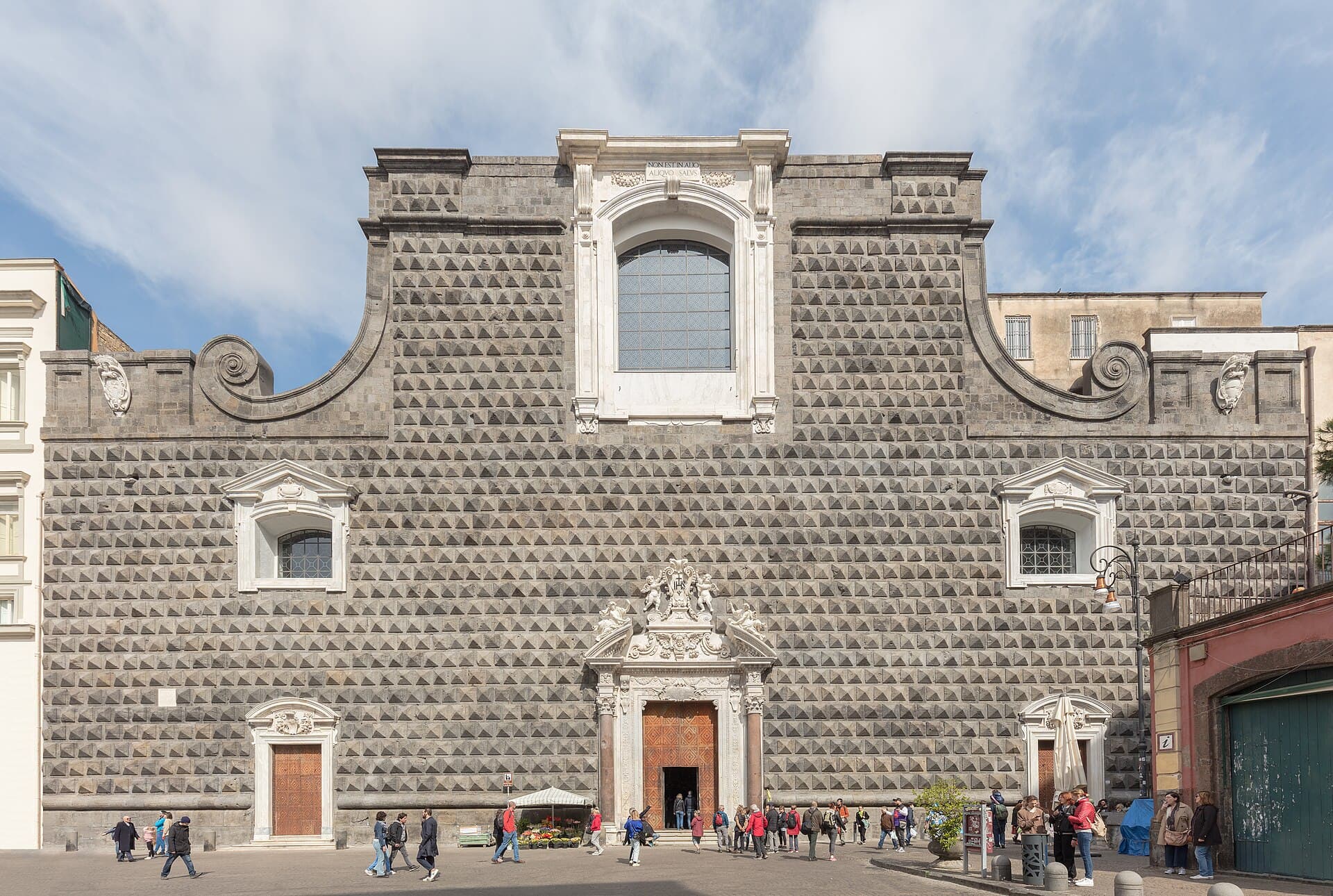 Piazza del Gesù Nuovo: A Palace Front on a Church