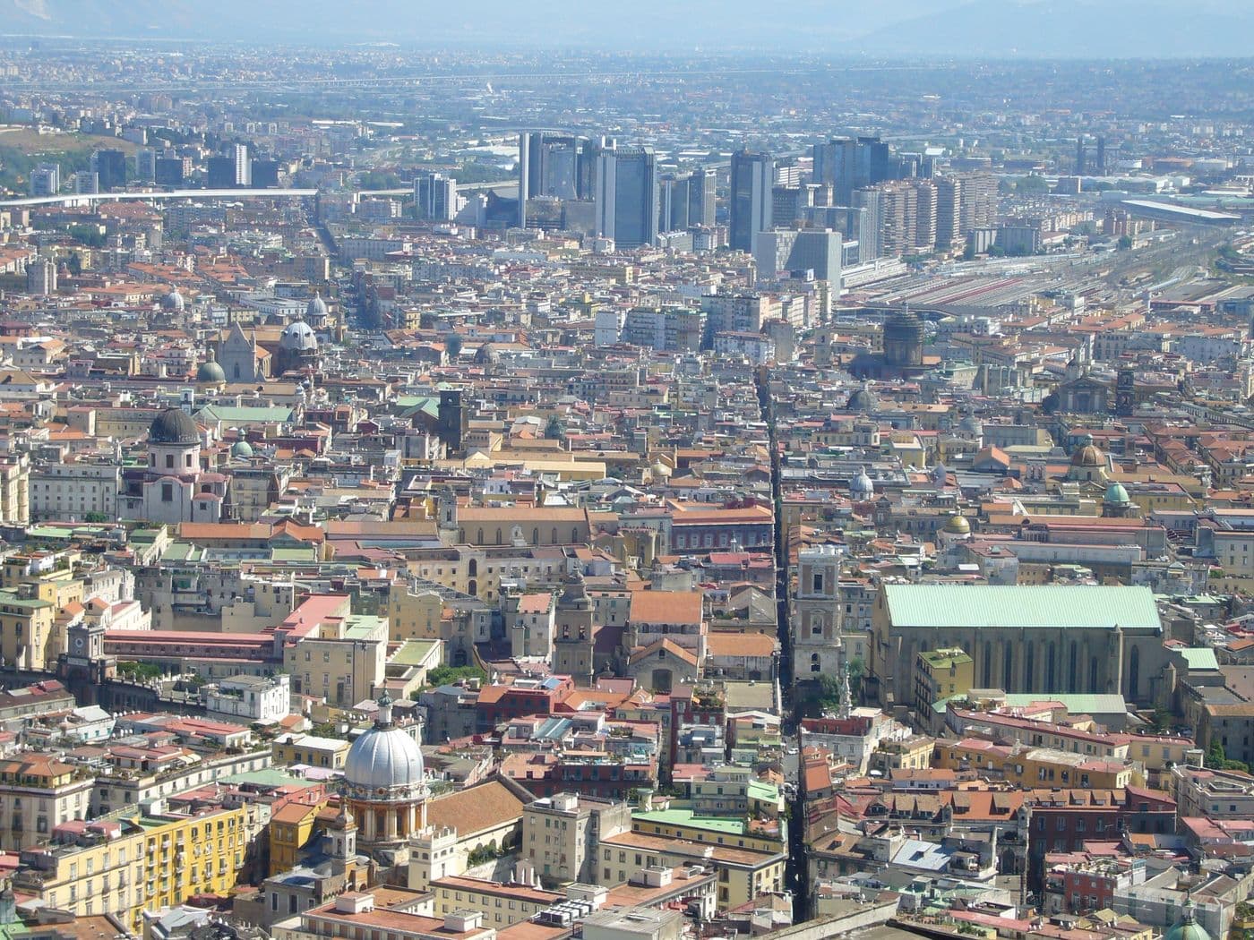 Spaccanapoli: The Naples Splitter