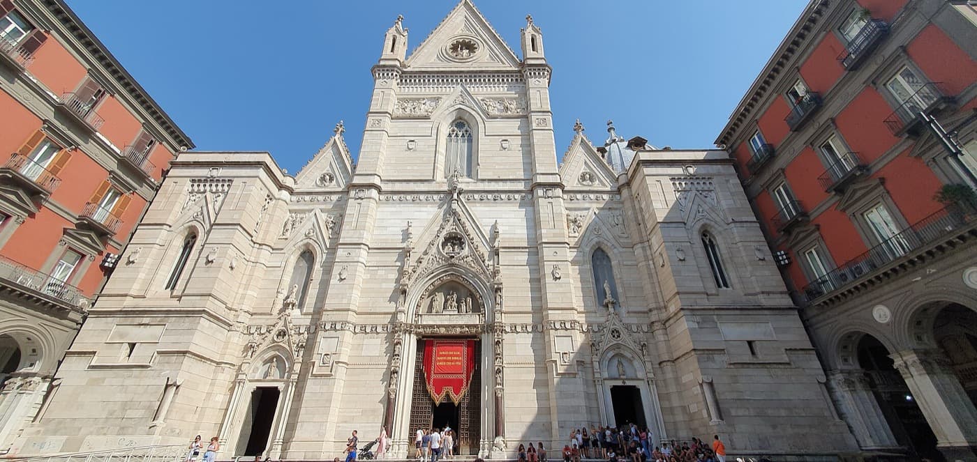 Duomo di Napoli: The Blood of San Gennaro