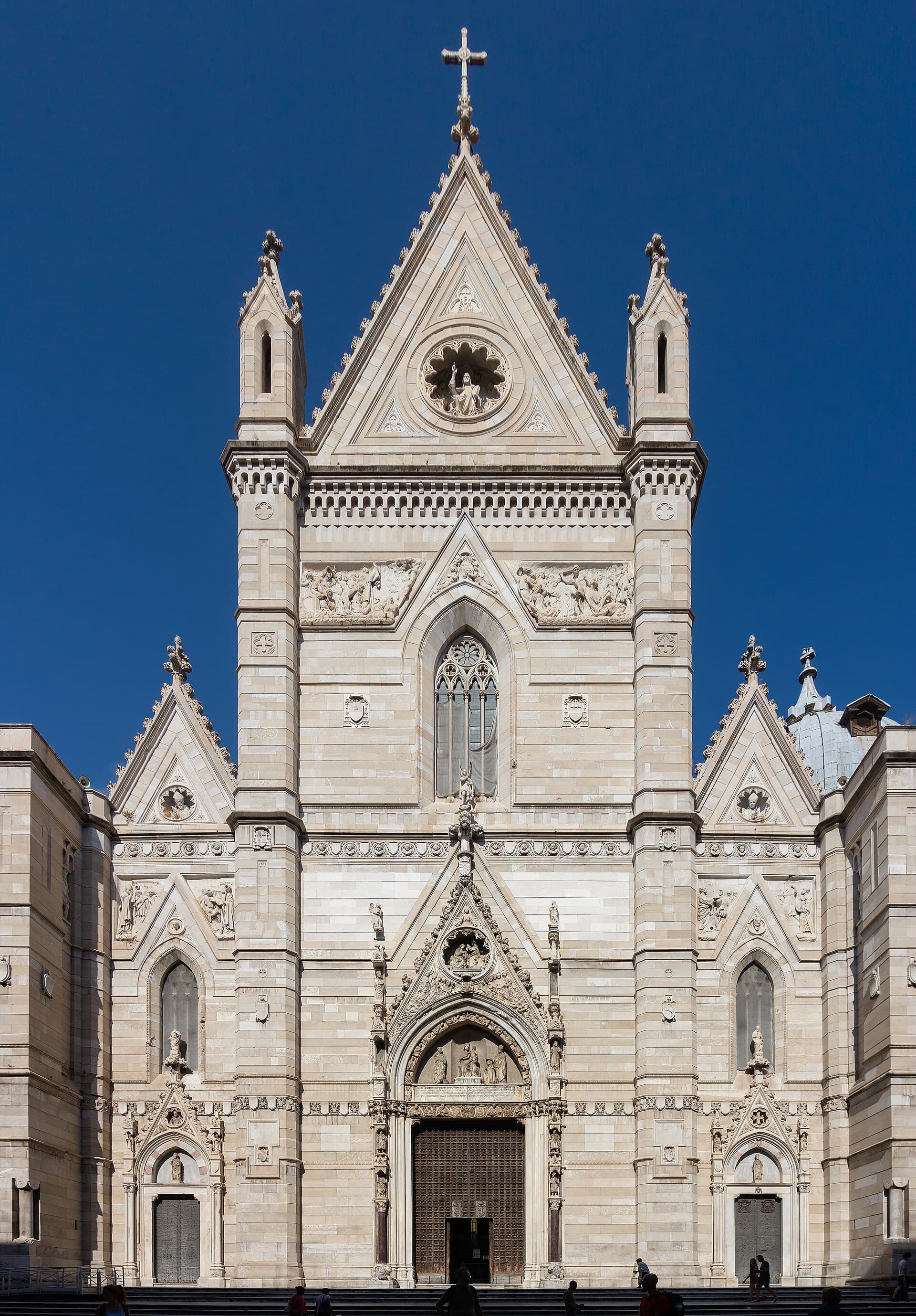 Naples Cathedral: The Pact With San Gennaro