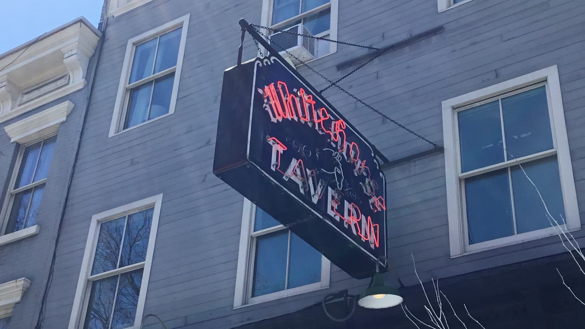 White Horse Tavern: The Pattern That Keeps Going