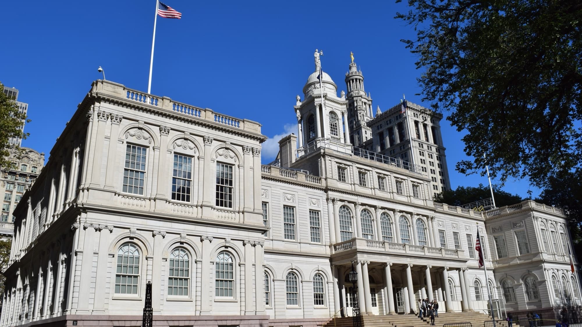 New York City Hall: The Thesis Stated Plain