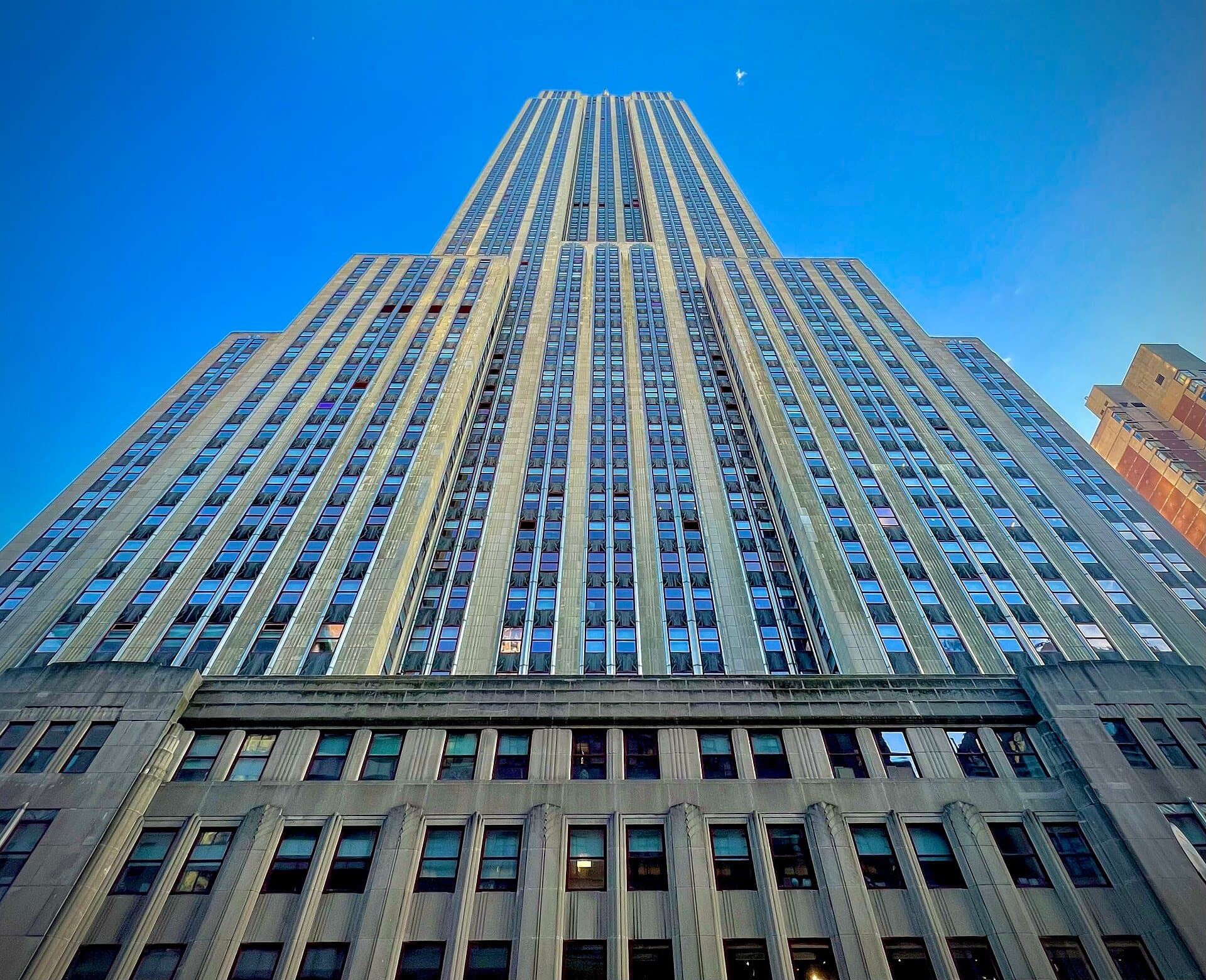 Empire State Building: Steps, a Deadline and a Mast