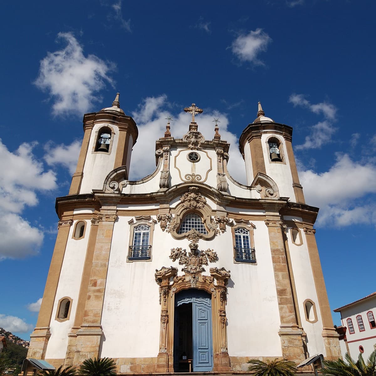 Igreja de Nossa Senhora do Carmo: Father's Last Design, Son's Chisel