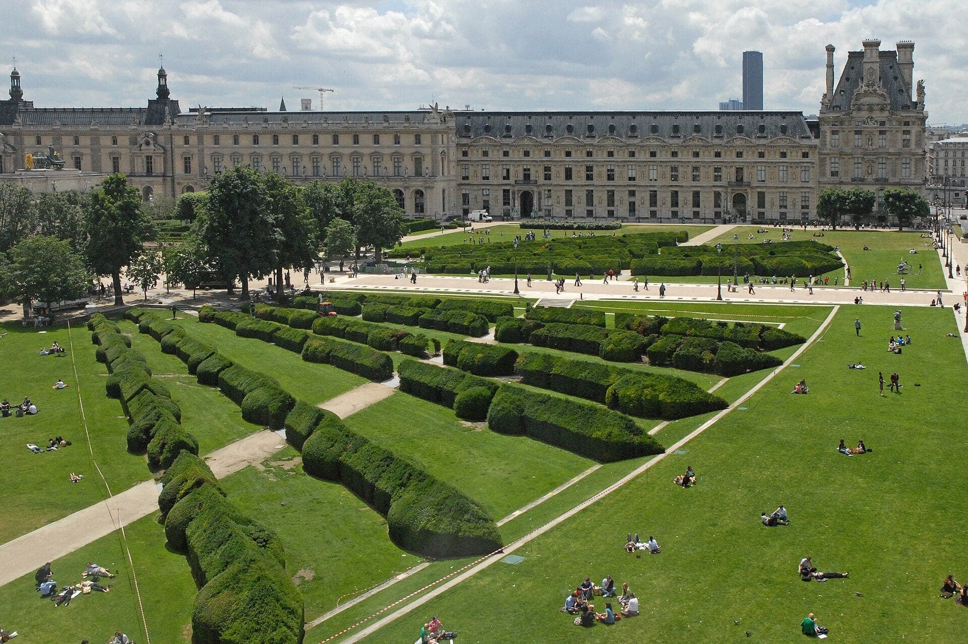 Carrousel Garden: Where the View Opens