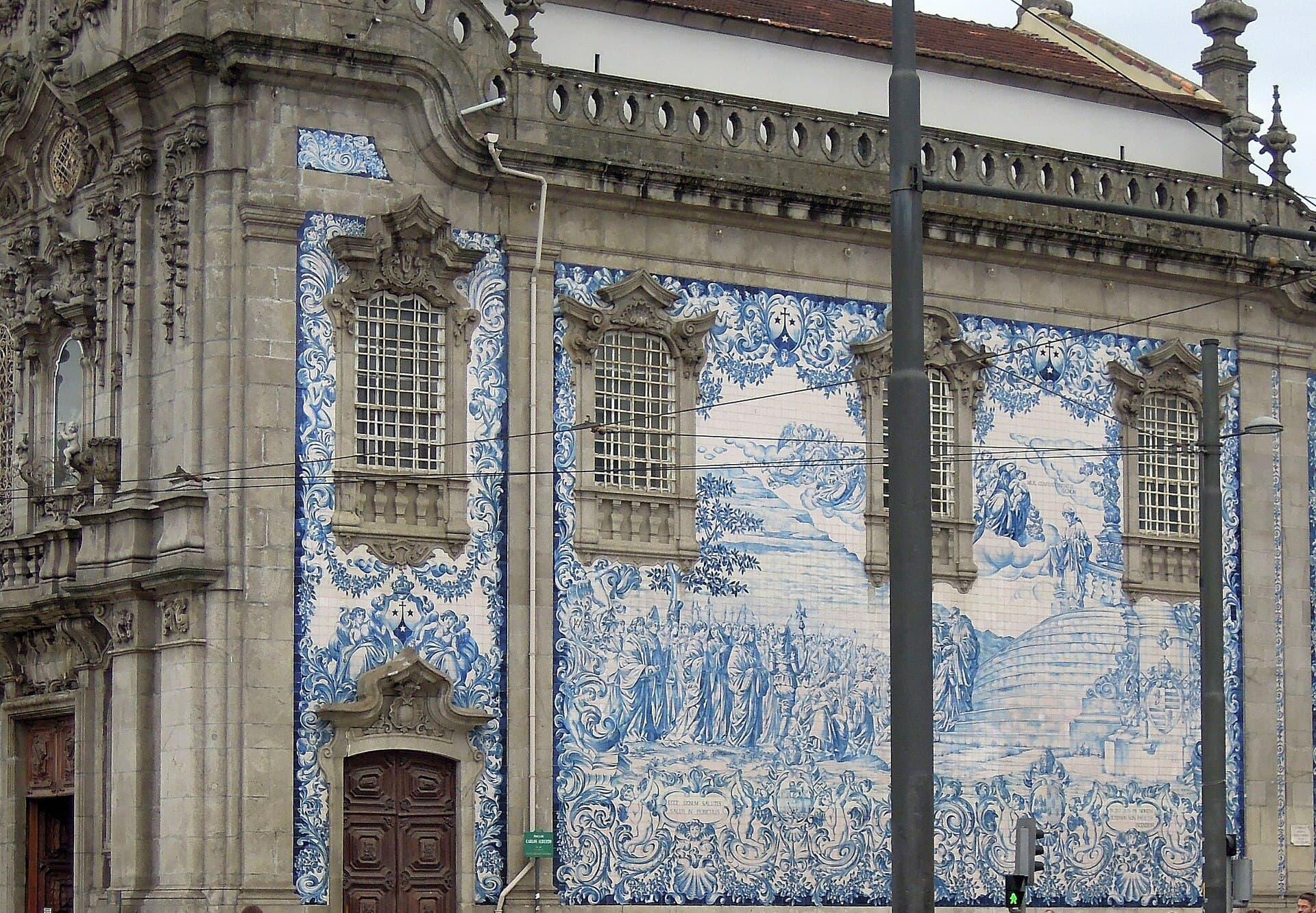 Igreja do Carmo: The First Great Tiled Wall