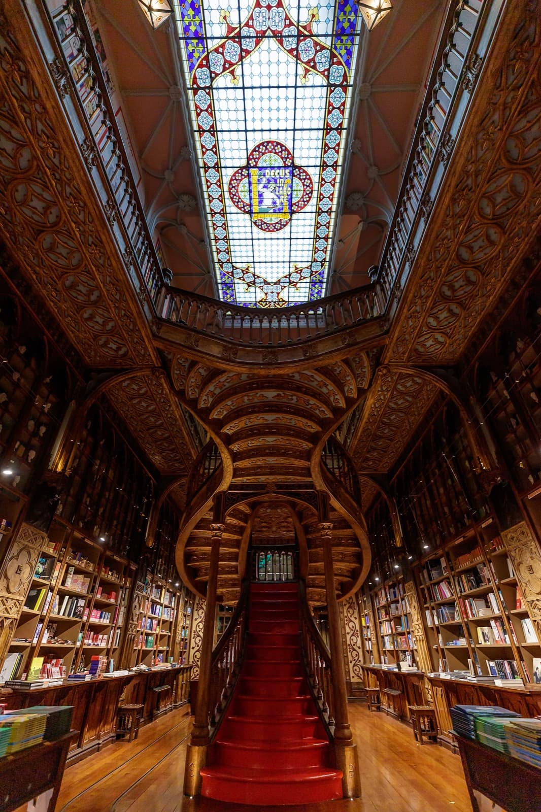 Livraria Lello: The Staged Interior
