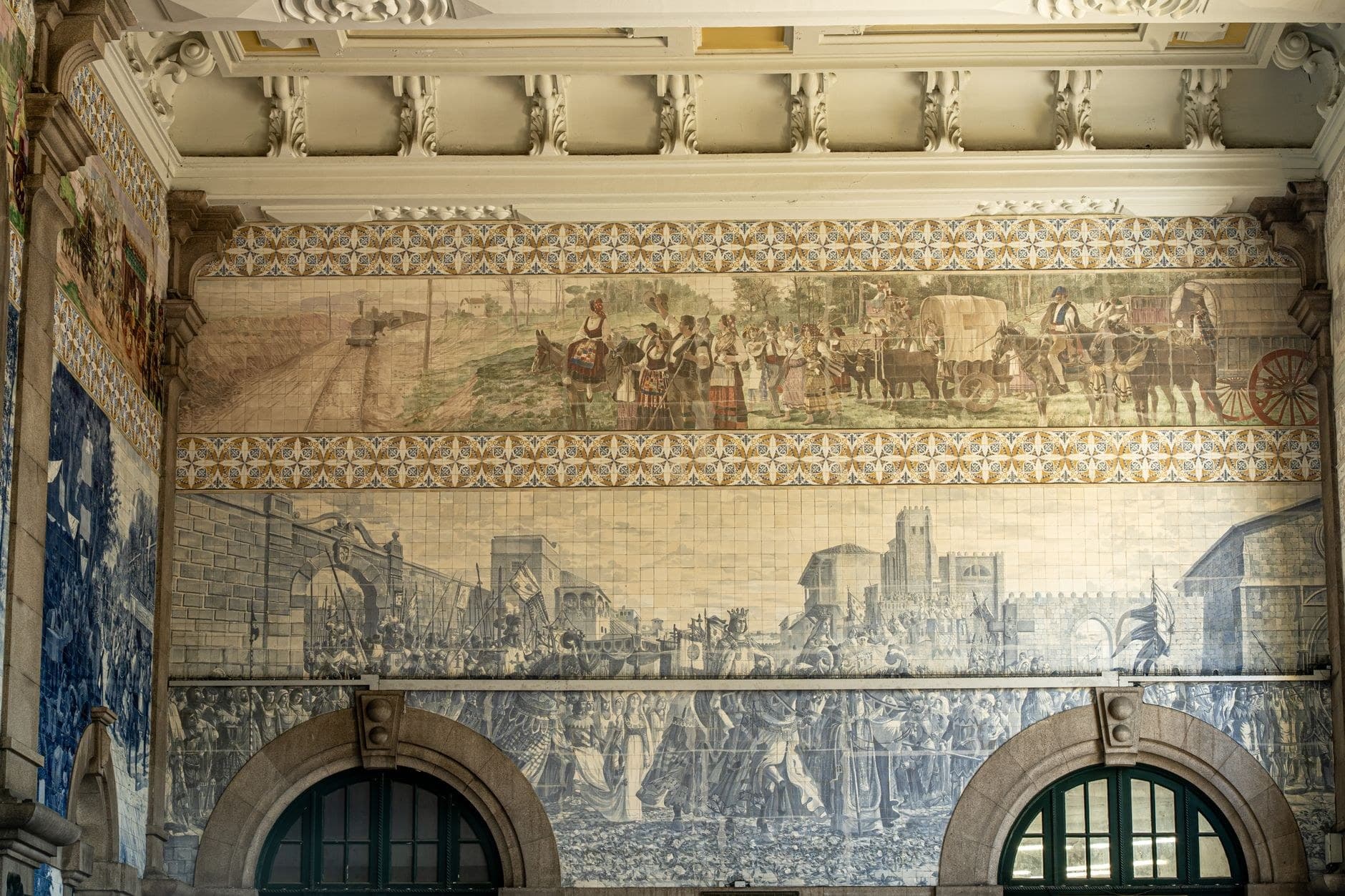 Estação de São Bento: Tile as National Narrative