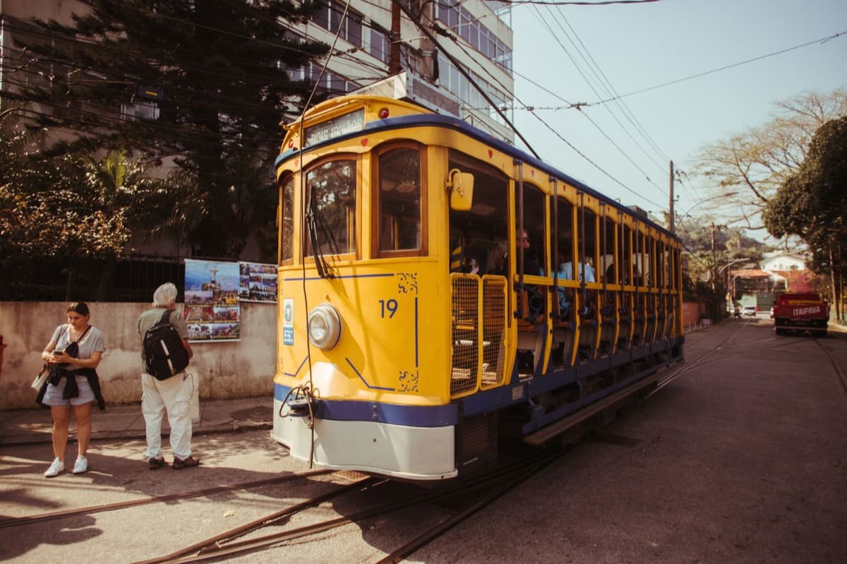 Largo dos Guimaraes: The Living Square