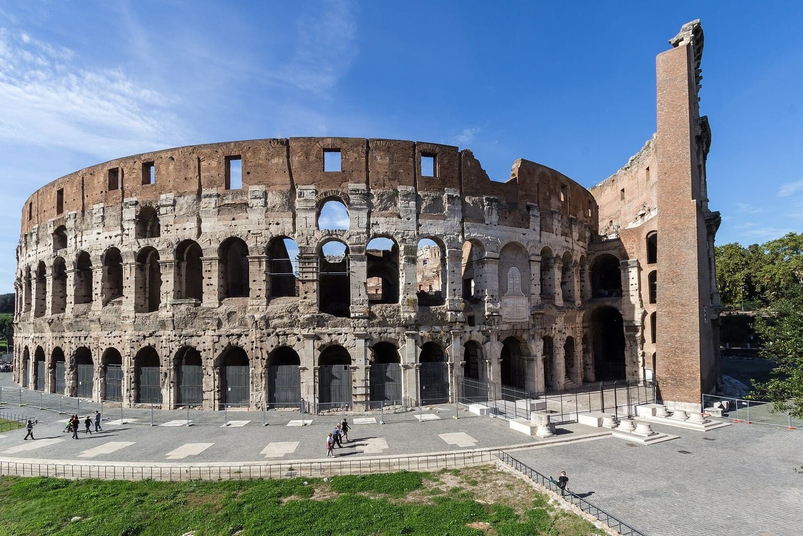 Colosseum East End: The Gladiators' Corner