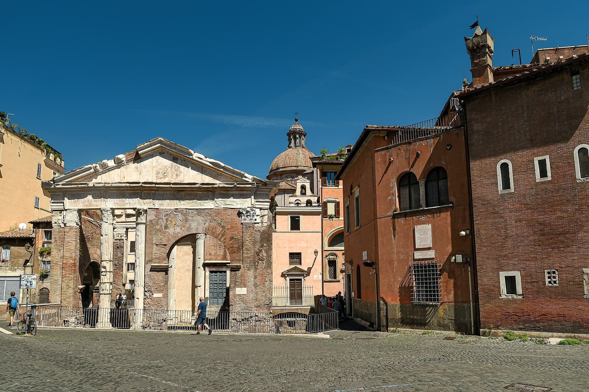 Portico d'Ottavia: A Gate to the Ghetto