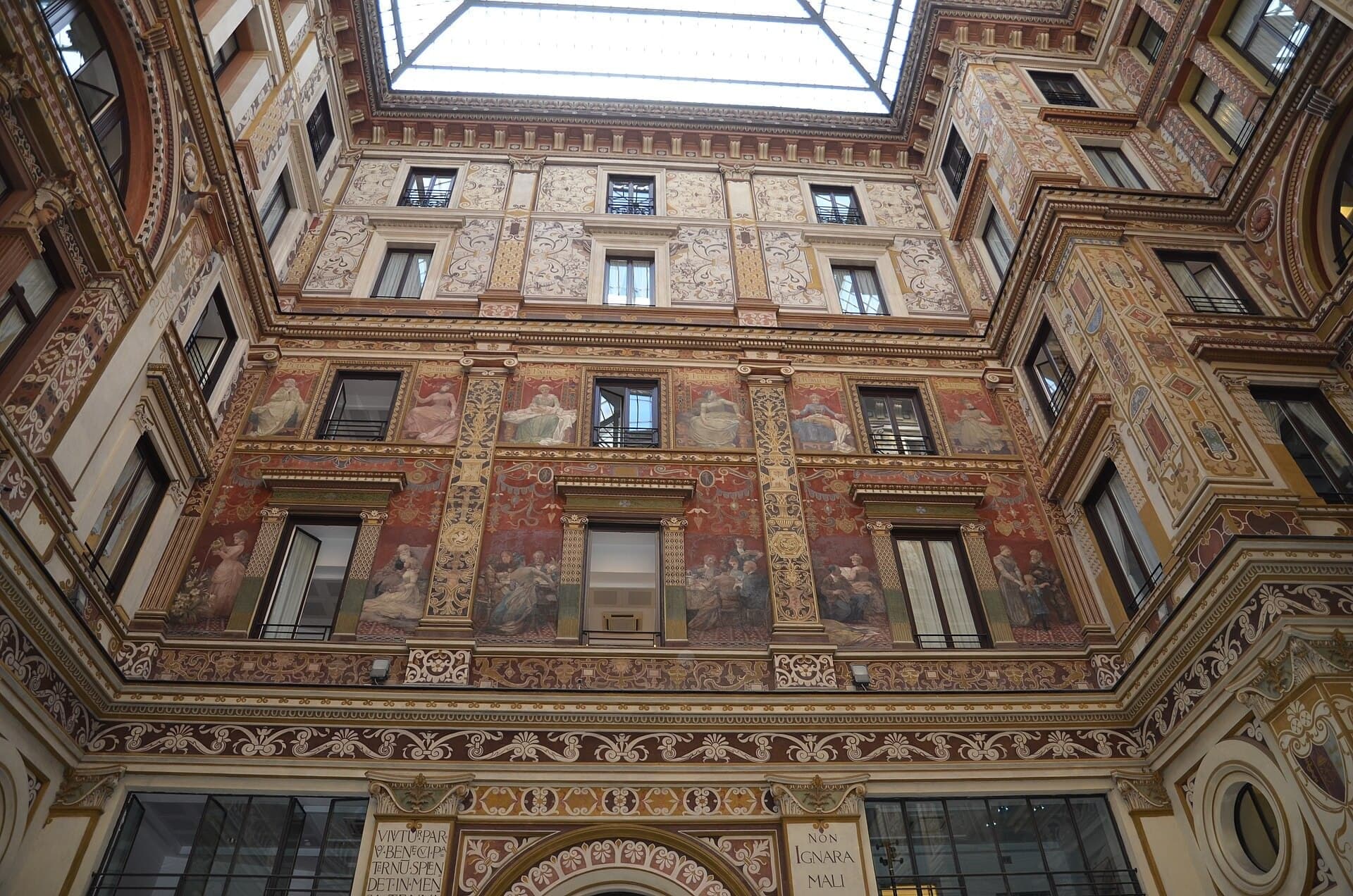 Galleria Sciarra: A Painted Courtyard