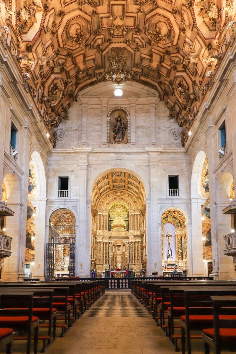 Catedral Basilica de Salvador: Stone Shipped Across an Ocean