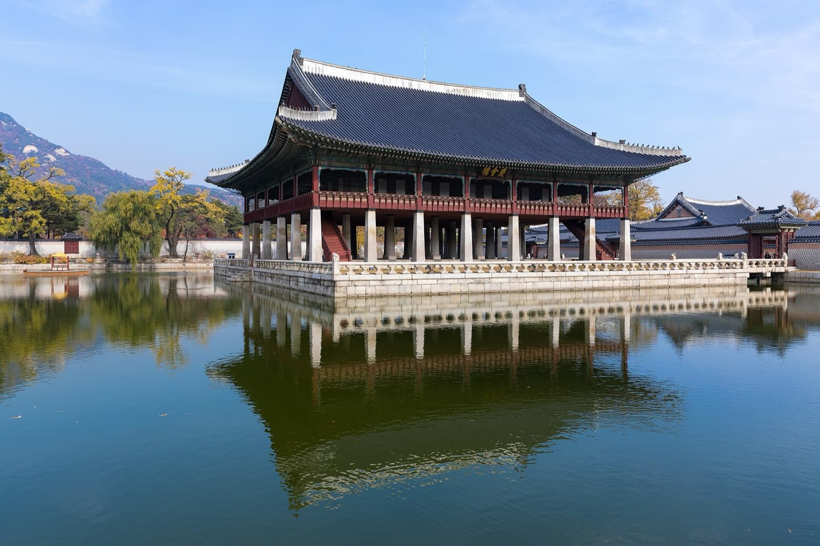 Gyeonghoeru Pavilion: The Joseon Banquet Hall on the Water