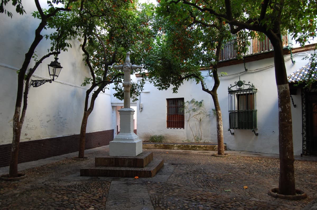 Barrio de Santa Cruz: The Erased Fourth Civilization