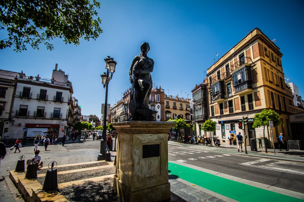 Plaza del Altozano: The Bridgehead Every Displaced People Crossed