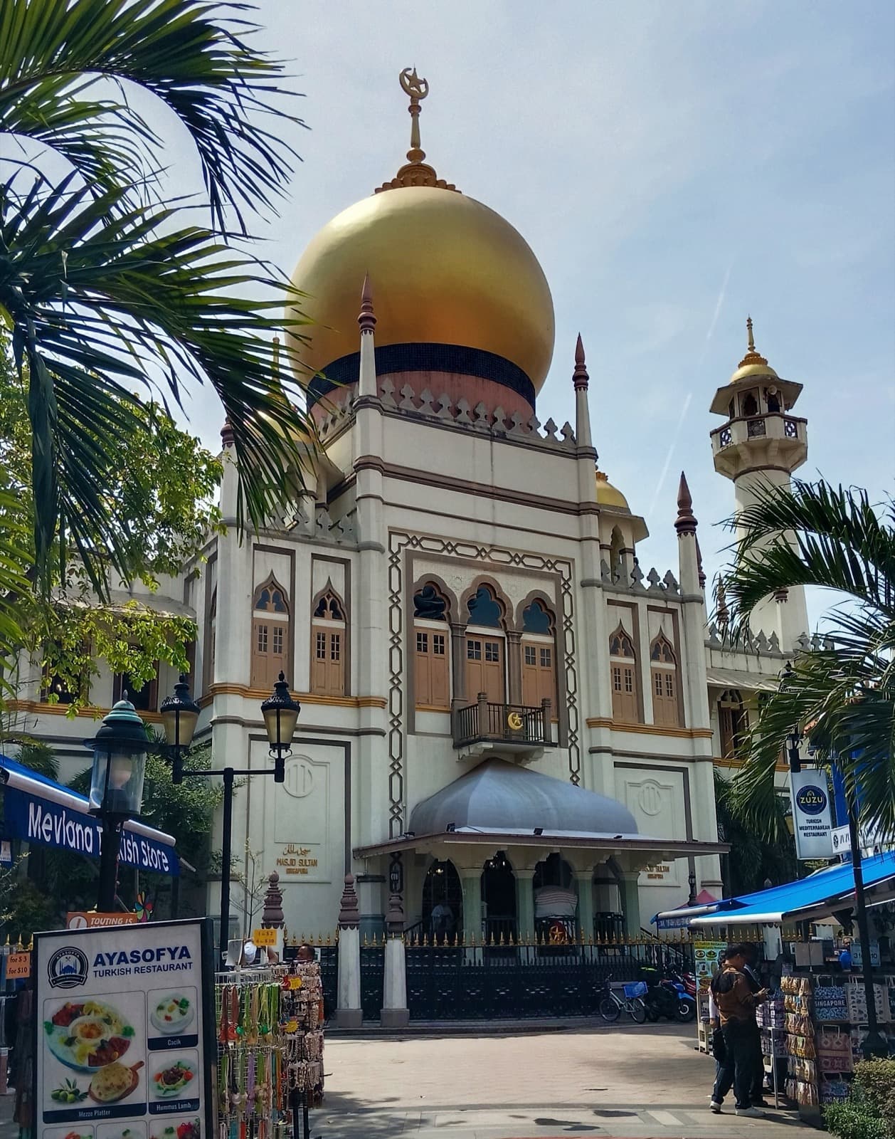 The Sultan Mosque: Why a Belt of Glass Bottles Rings Its Golden Dome