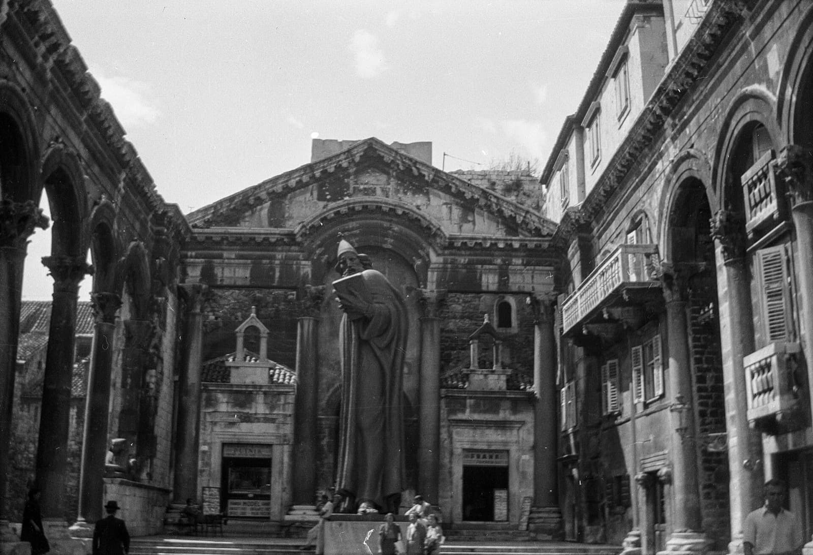 The Golden Gate: The Emperor's Threshold and the Bishop of the Common Tongue
