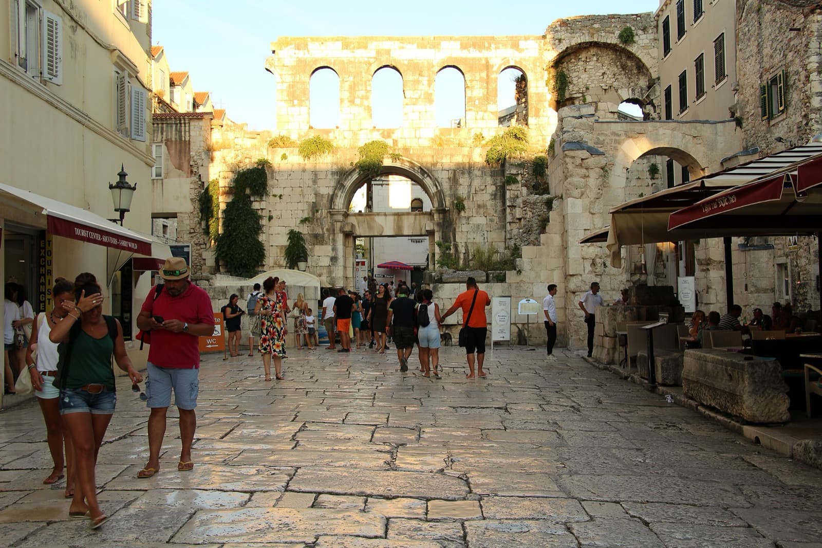 The Silver Gate: where Roman meets everyday