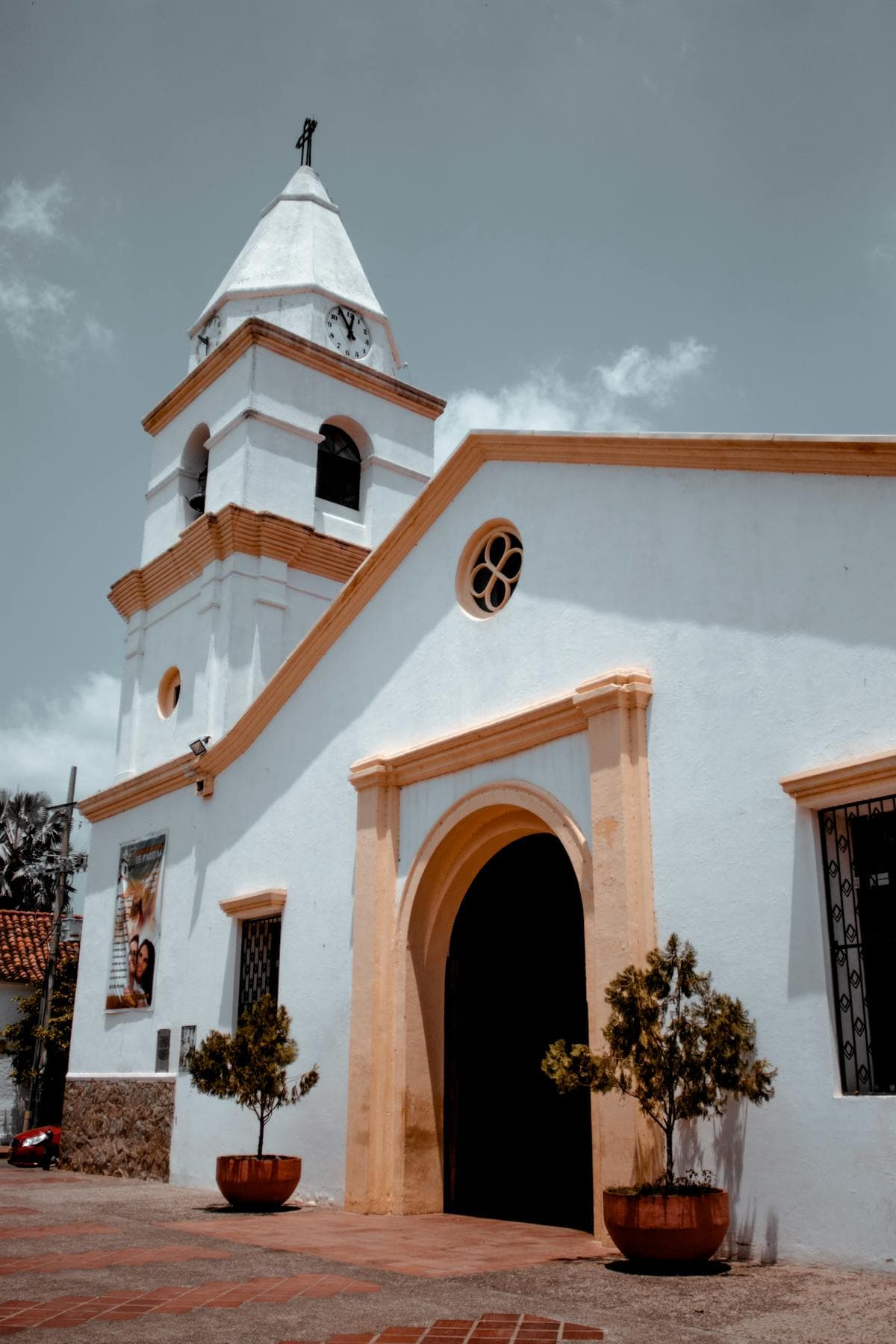How to See Suchitoto: A Colonial Town That Refused to Die Twice