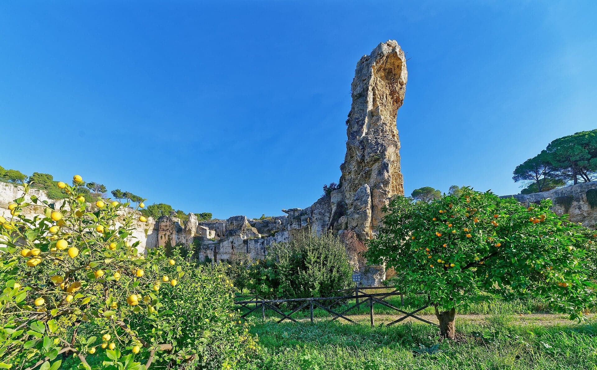 Latomia del Paradiso: The Quarry That Made the City