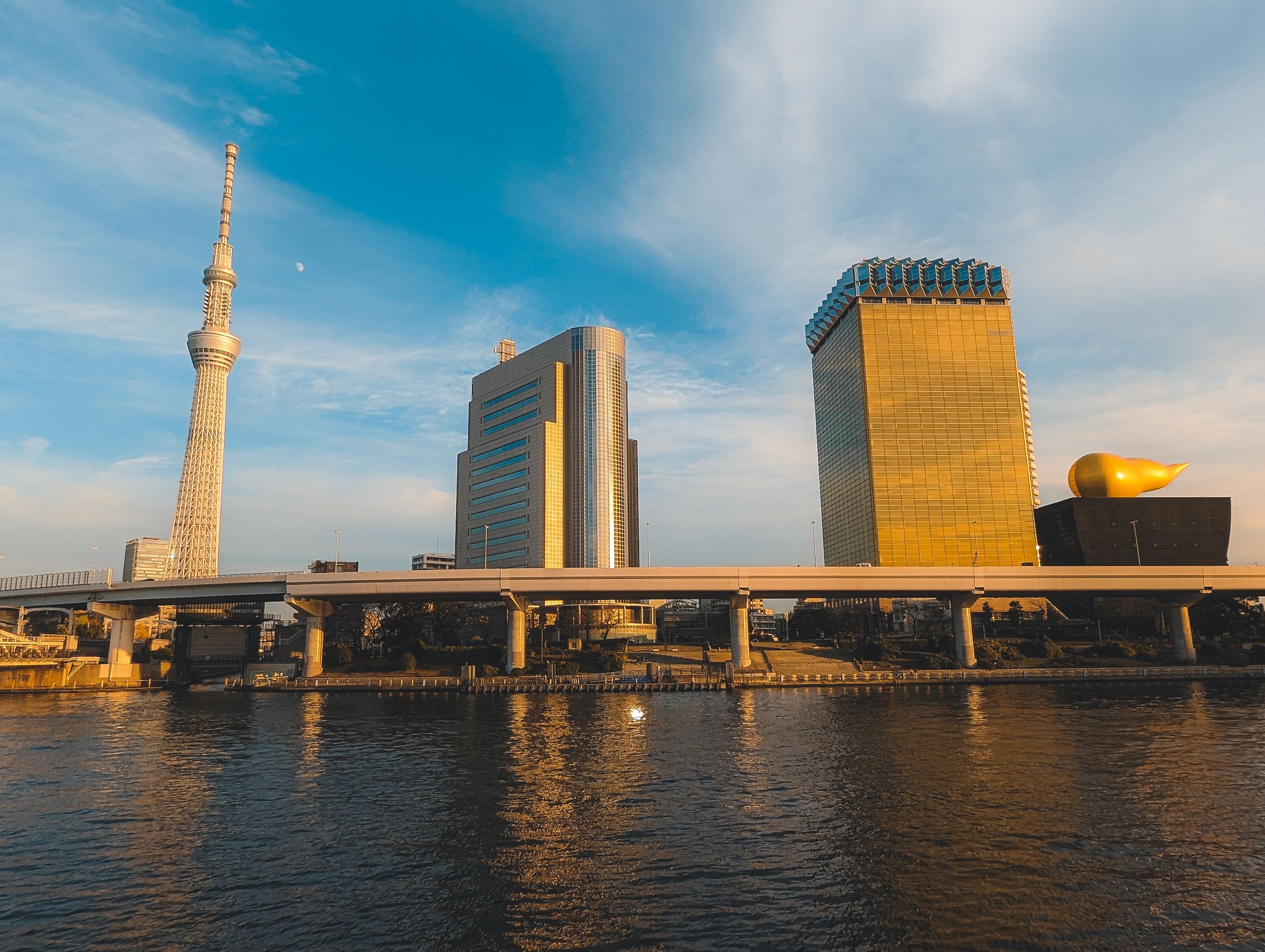 Azumabashi and the Sumida River: Where the Story Was Netted