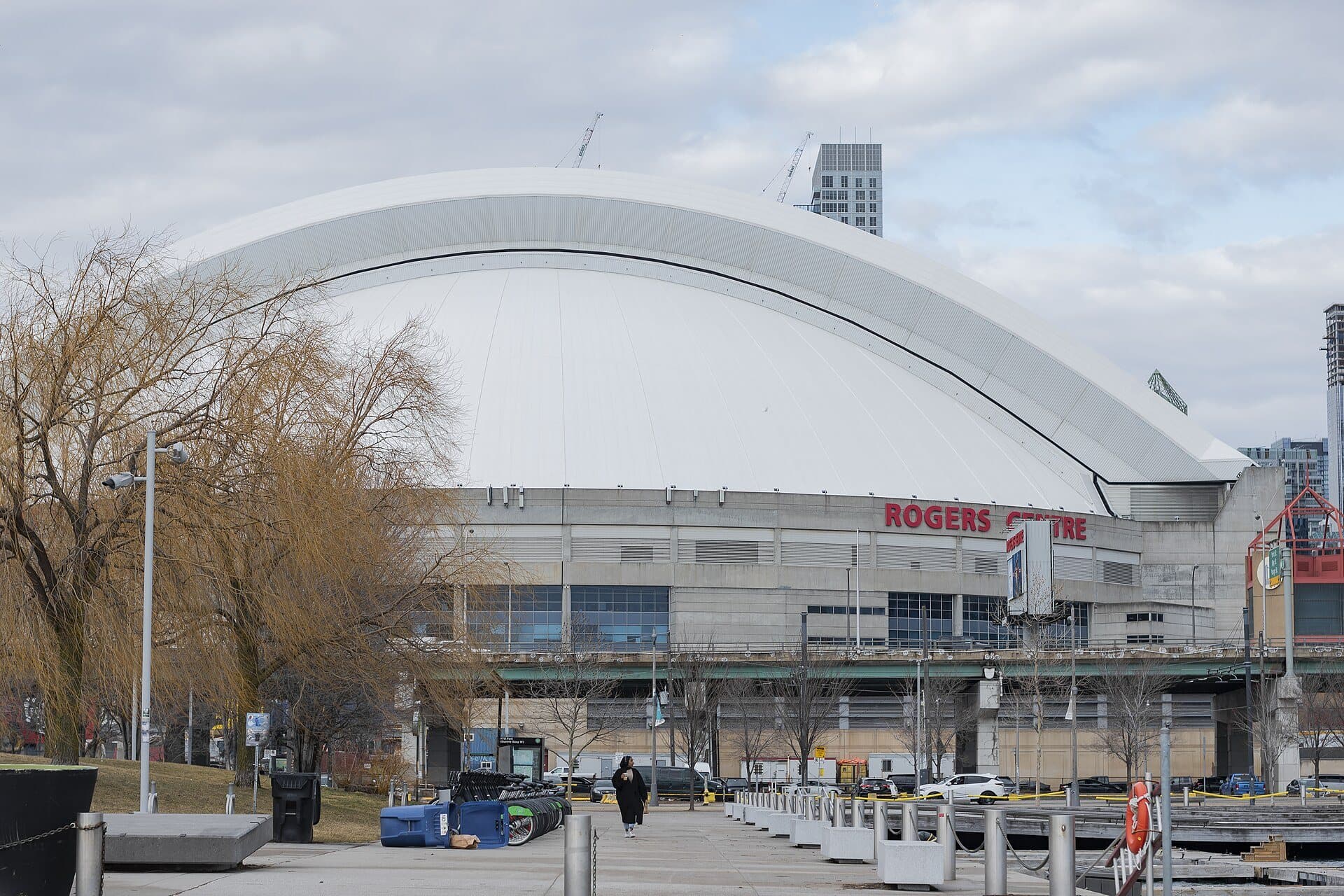 Rogers Centre: The SkyDome and Its Rolling Roof