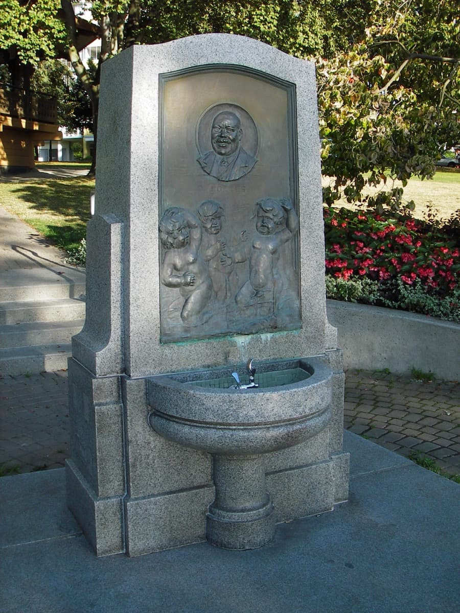 Joe Fortes Memorial Fountain: The Closer