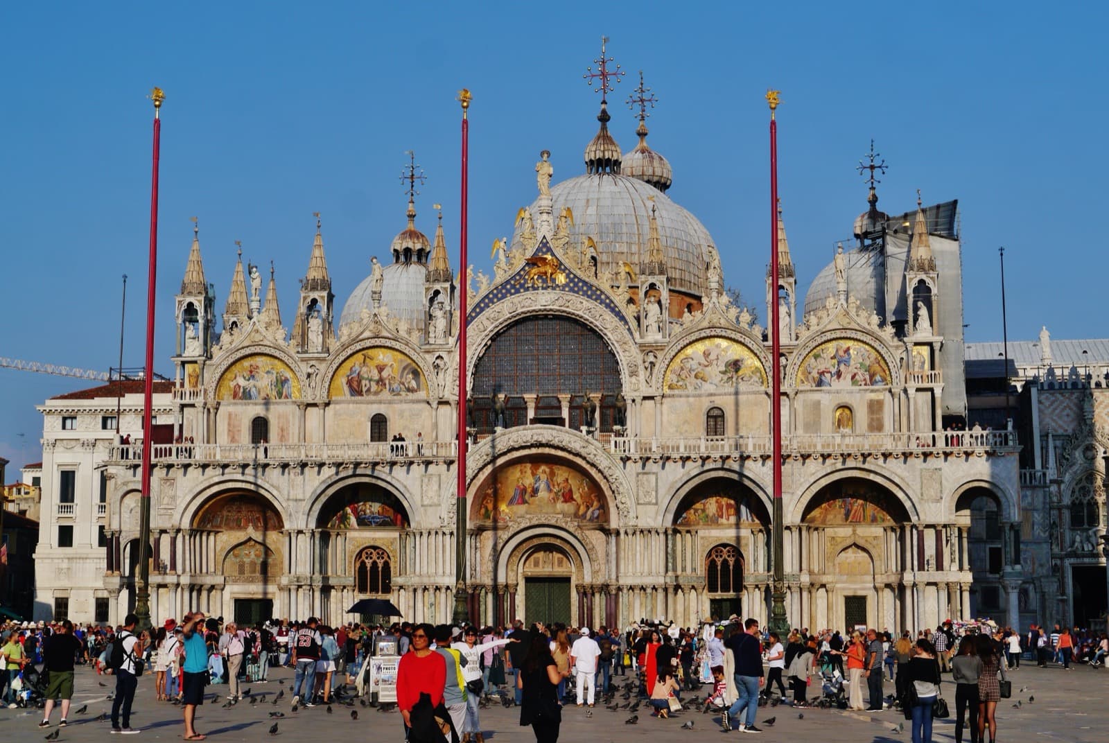 St Mark's Basilica: The Church of Gold and Stolen Horses