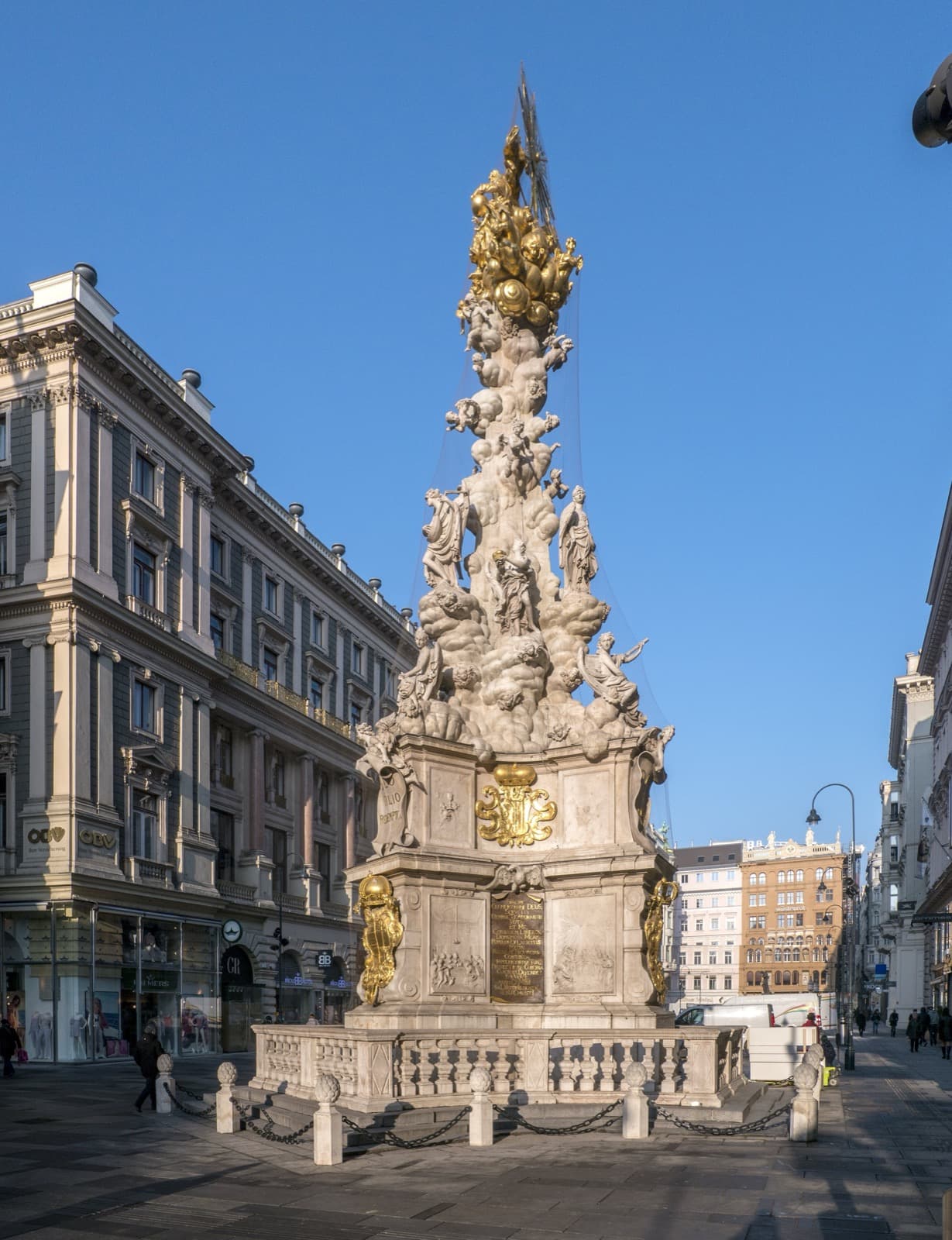 Vienna, a City Stacked on a City: Reading the Capital in Three Directions
