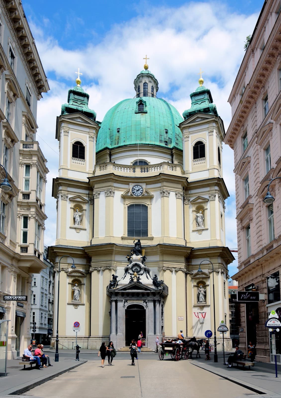 Vienna Travel Guide: Days, Transport, Timing, Safety, Budget
