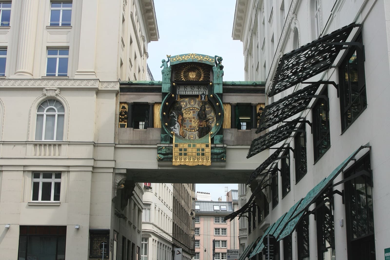 Hoher Markt and the Anker Clock: Where Roman Vienna Surfaces