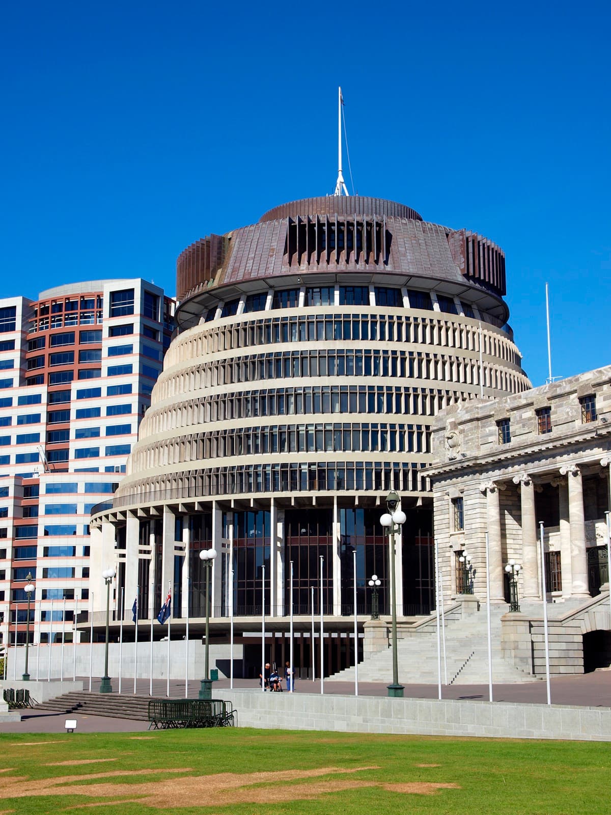 Lambton Quay: The Capital on the Old Shoreline
