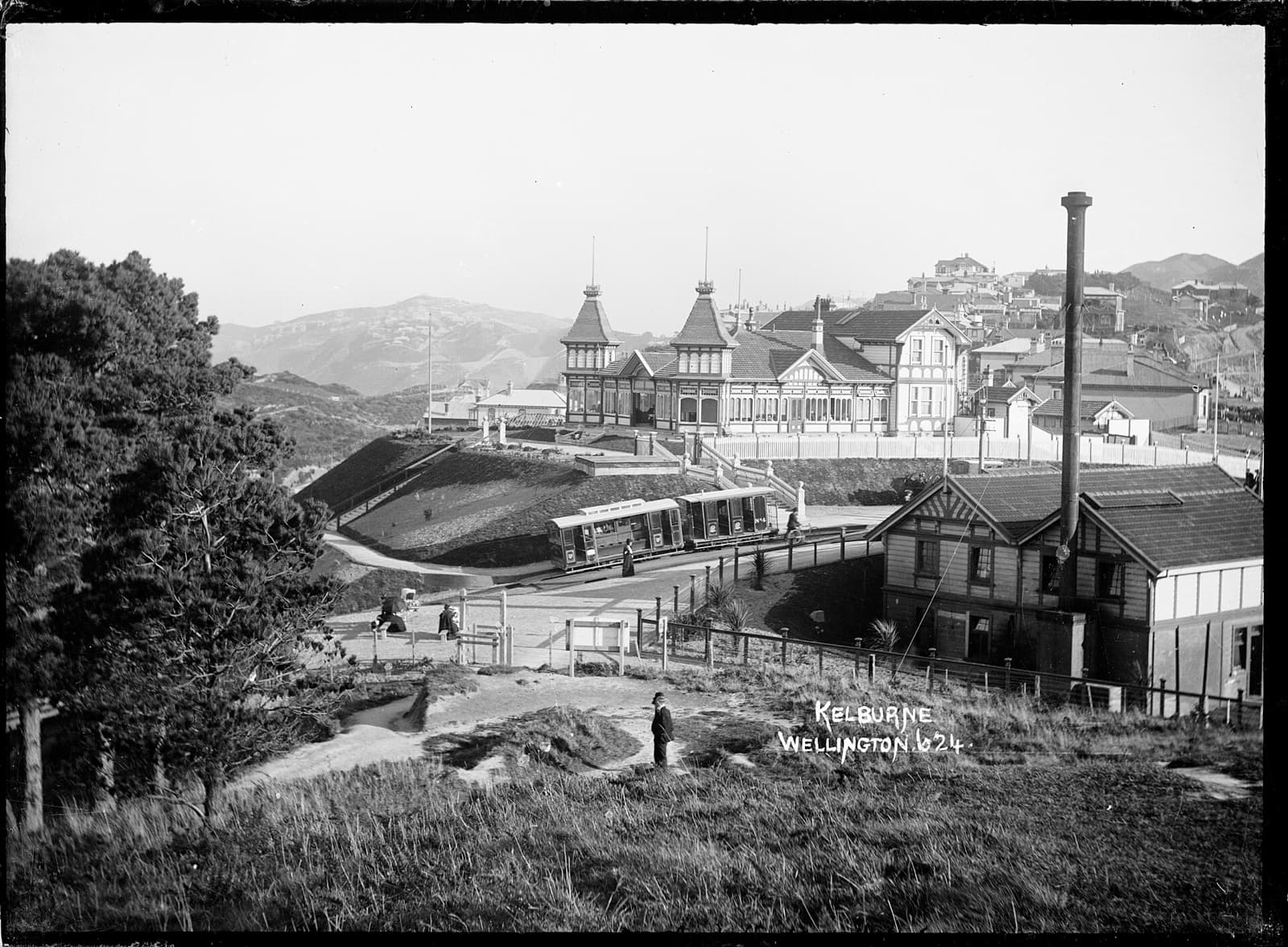 The Wellington Cable Car and Botanic Garden: The Capital Seen From Above