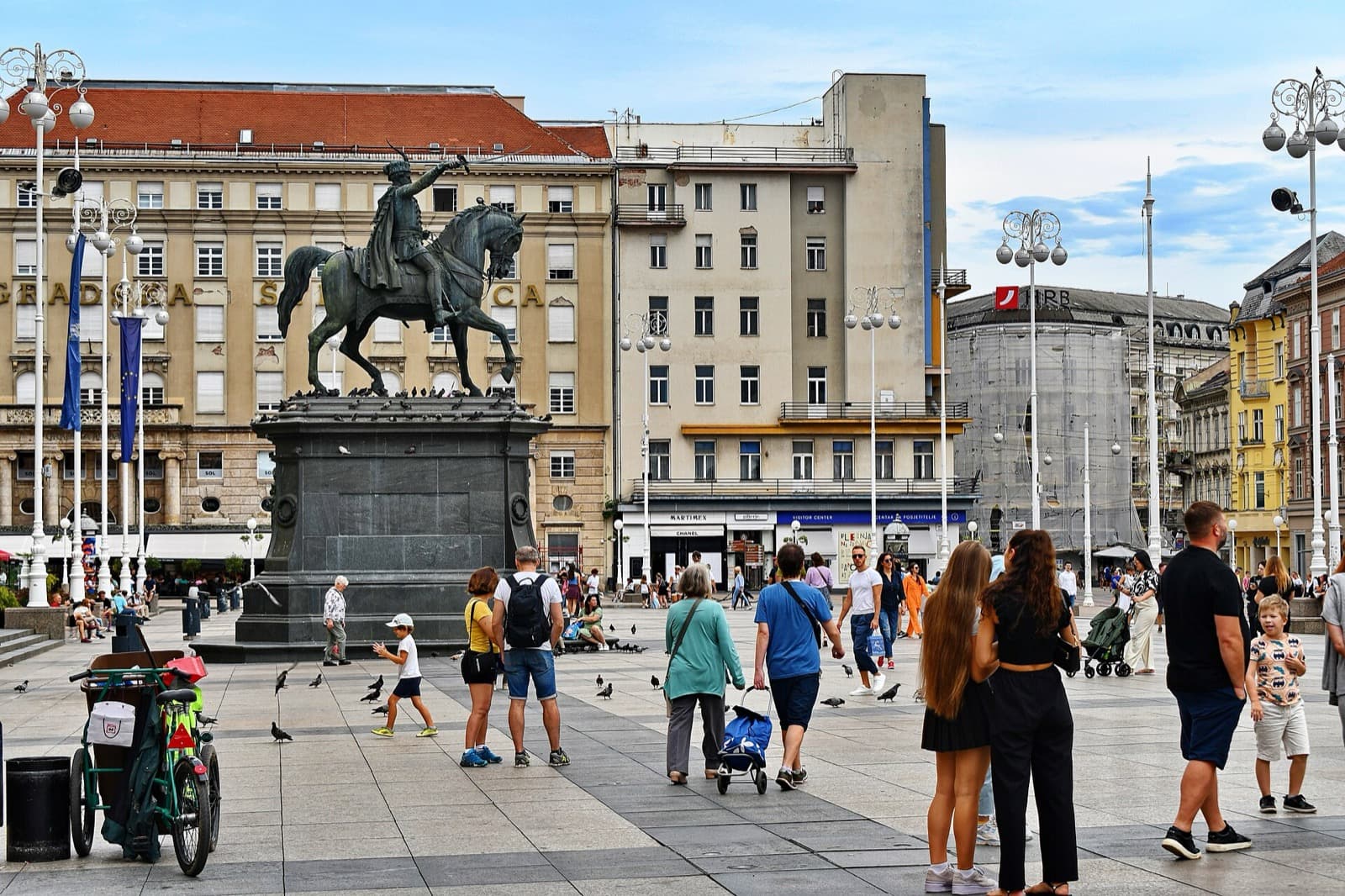 Ban Jelacic Square: where two towns meet